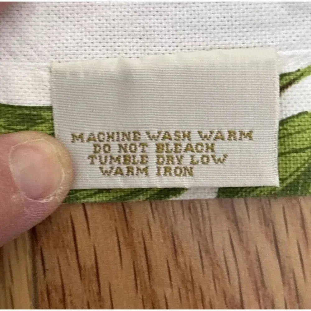 Williams Sonoma Set Of 4 Cherry Napkins